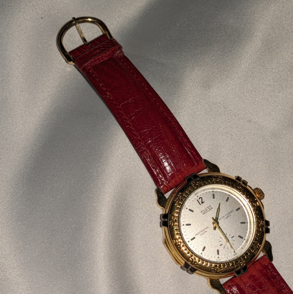 Vintage 1990 Guess Inc watch - Picture 3 of 16